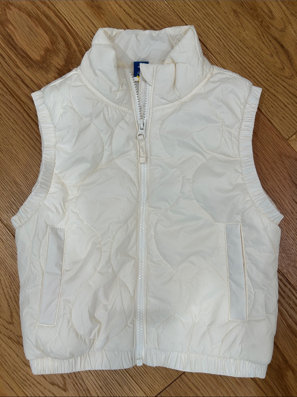 Old Navy Size small Cream Quilted Puffer Vest - Sleeveless Zip Front